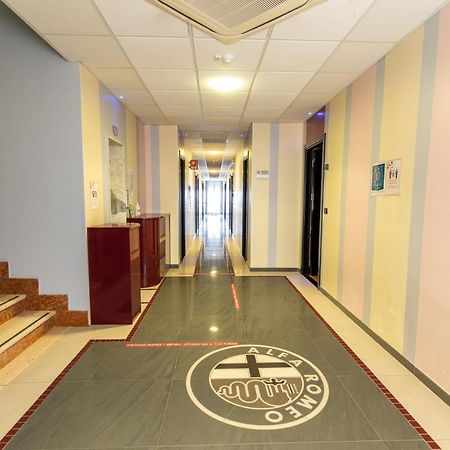 Hotel Xxv Aprile Casa Per Ferie Albenga Exteriér fotografie